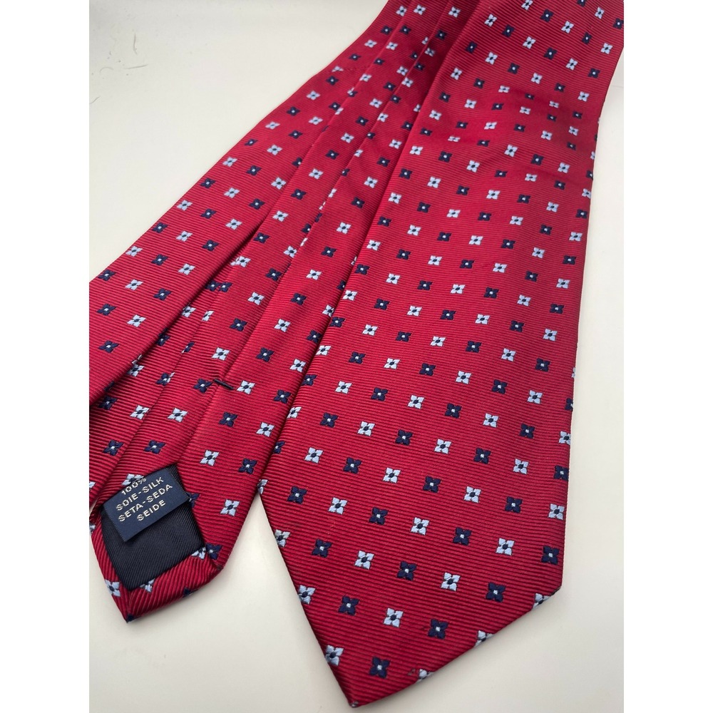 Breuer Red Silk Geometric Floral Pattern Classic Necktie Made in Italy Mens